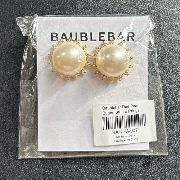 Baublebar Dee Pearl Button Studs - Picture 1 of 3